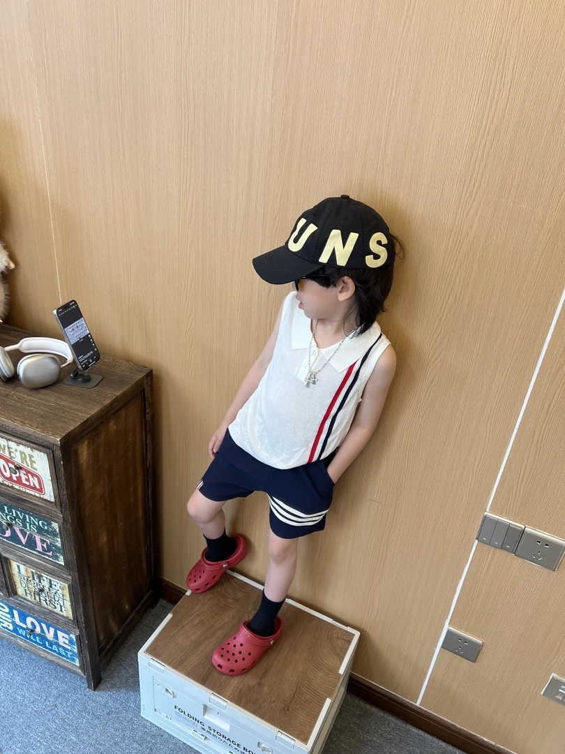 令佳潮牌夏季休闲白色冰丝条纹polo领无袖儿童背心上衣宝宝2787