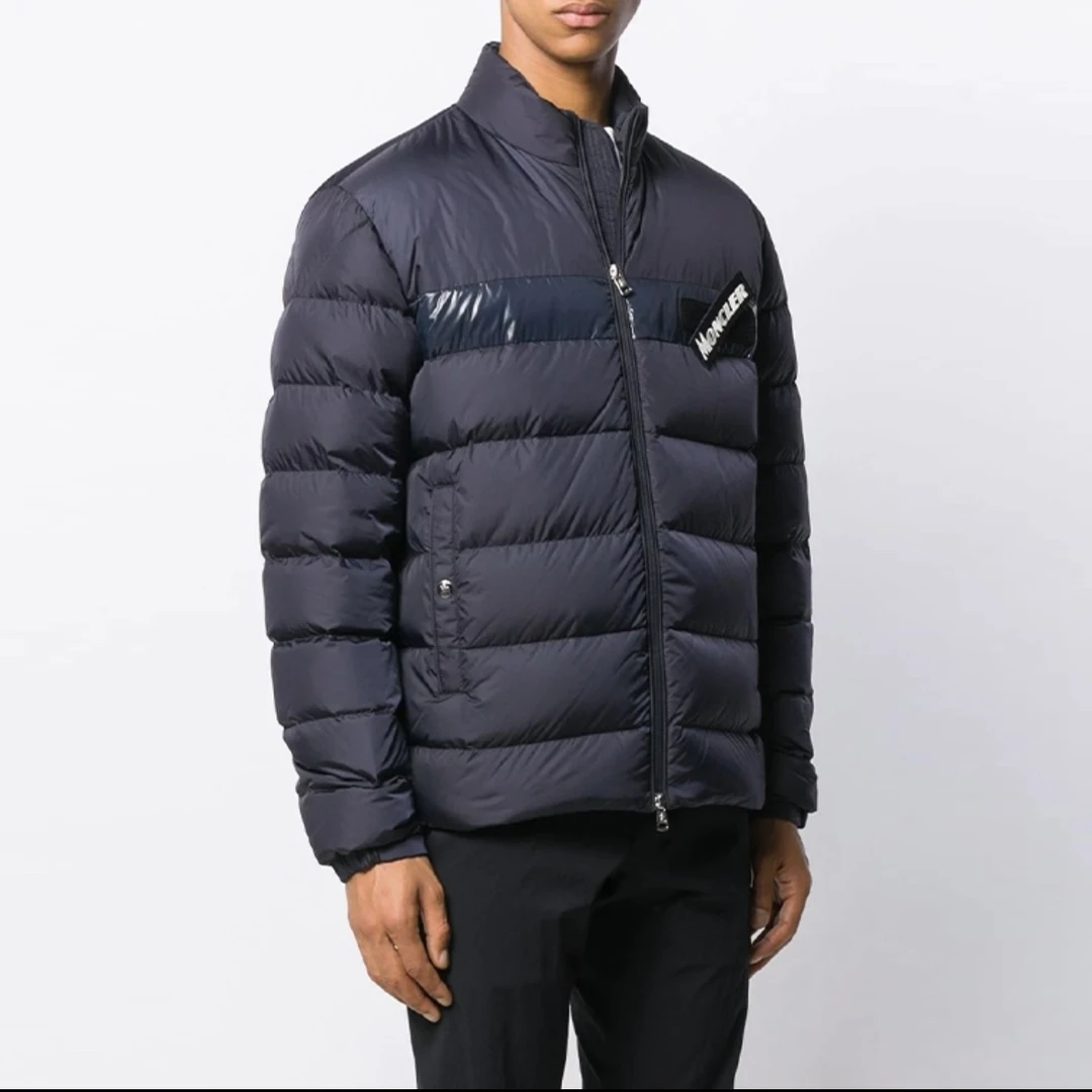 未使用 MONCLER 盟可睐魔术贴Logo标志拉链羽绒服/2码/2412221