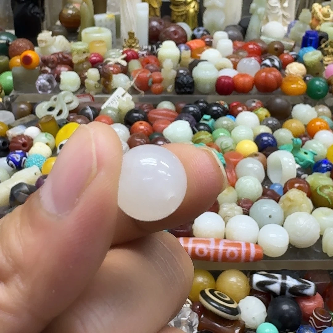 新***y和田玉（糖玉）未镶嵌挂件古珠配饰