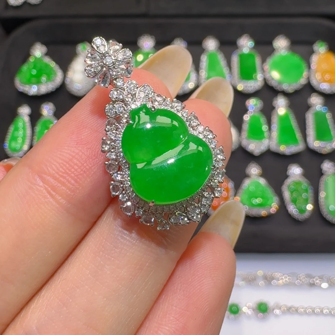 翡翠18K金镶嵌戒指收到货48小时鉴赏期