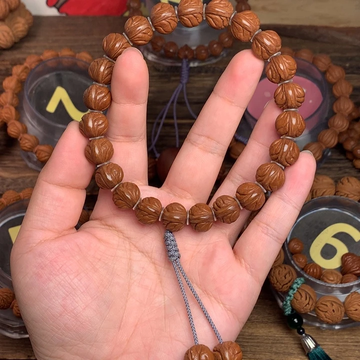 我***良桃核吊坠13玉龙脊手持弟子珠