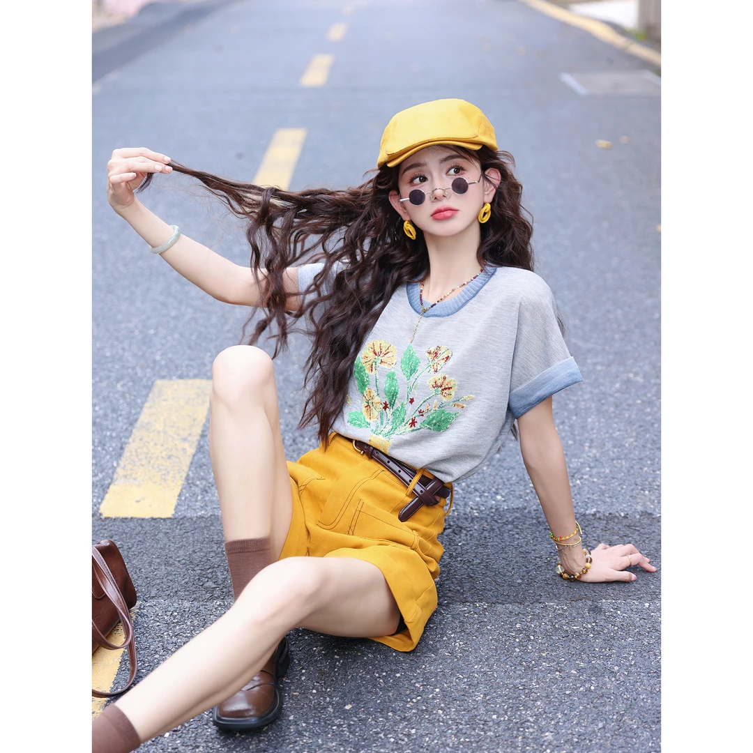 陈大器【花瓶艺术】复古港风绣花夏季短袖T恤休闲上衣JO1218085