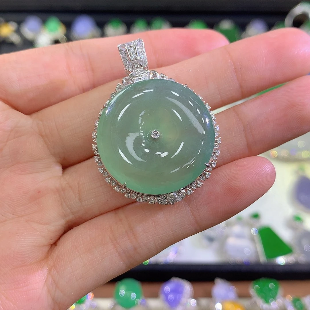 翡翠吊坠(不含链)18K金镶嵌平安扣