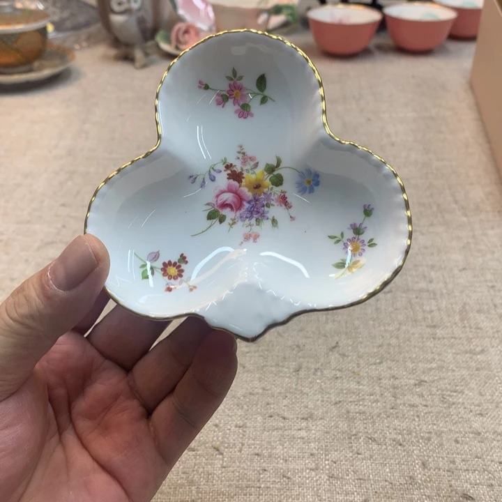 金瓷阁家的美丽瓷器