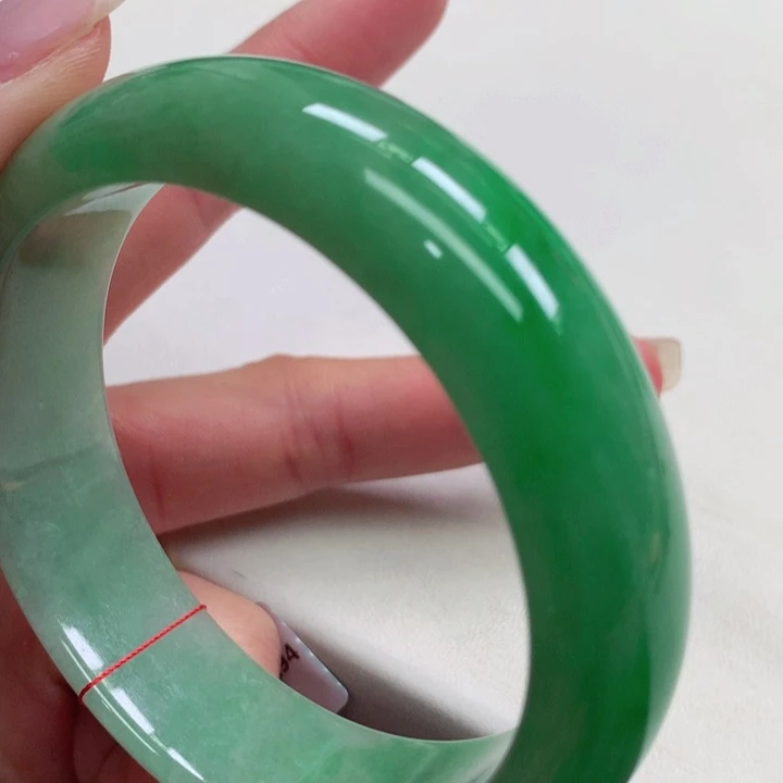 翡翠未镶嵌手镯天然翡翠手镯