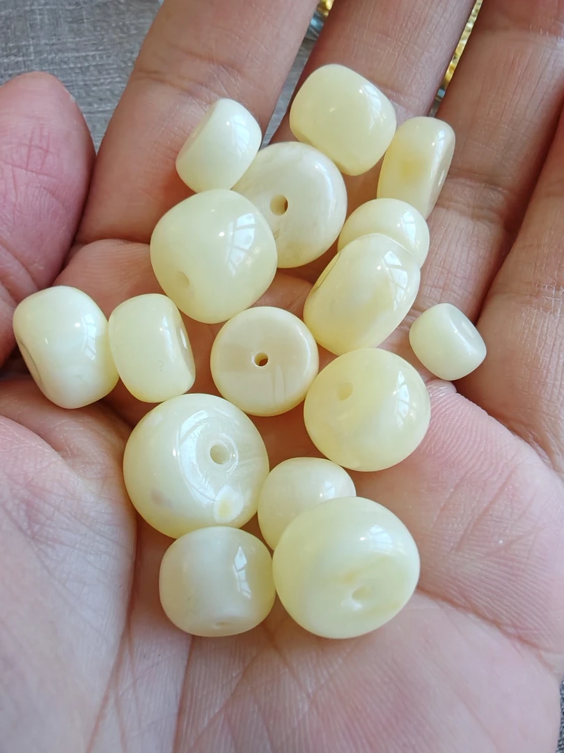 天然蜜蜡白蜡墩子（多样性发其一，拍两单不配对）