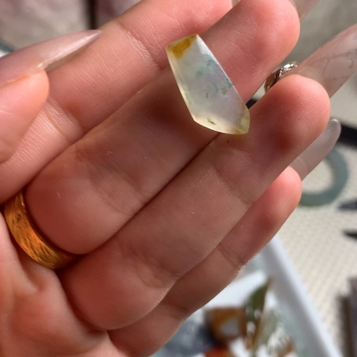 翡翠裸石翡翠裸石吊坠