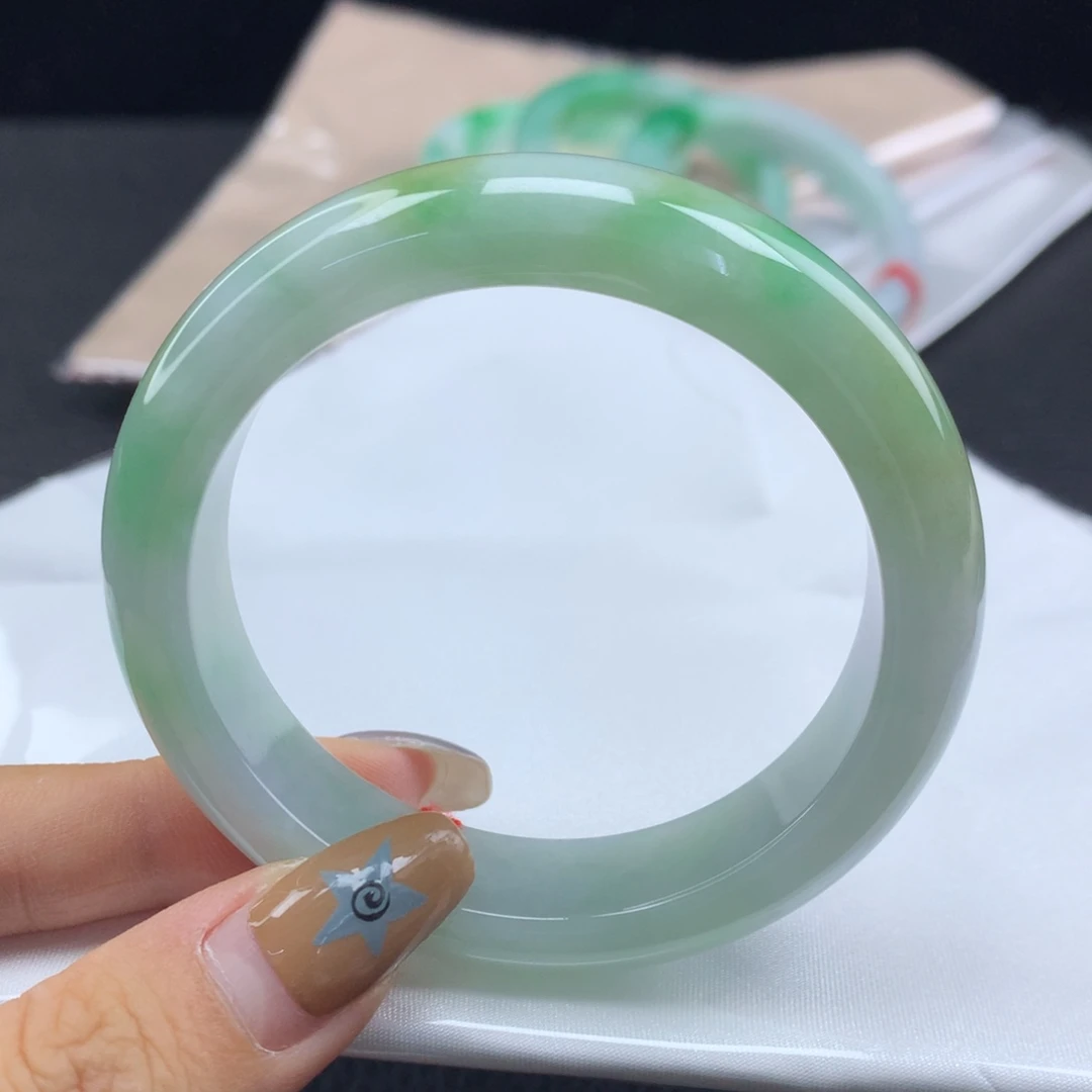 翡翠未镶嵌手镯缅甸54.5胶润黄加绿正圈