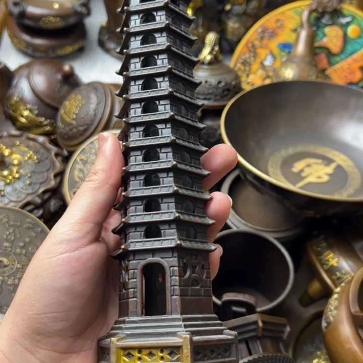 精美铜器摆件藏收