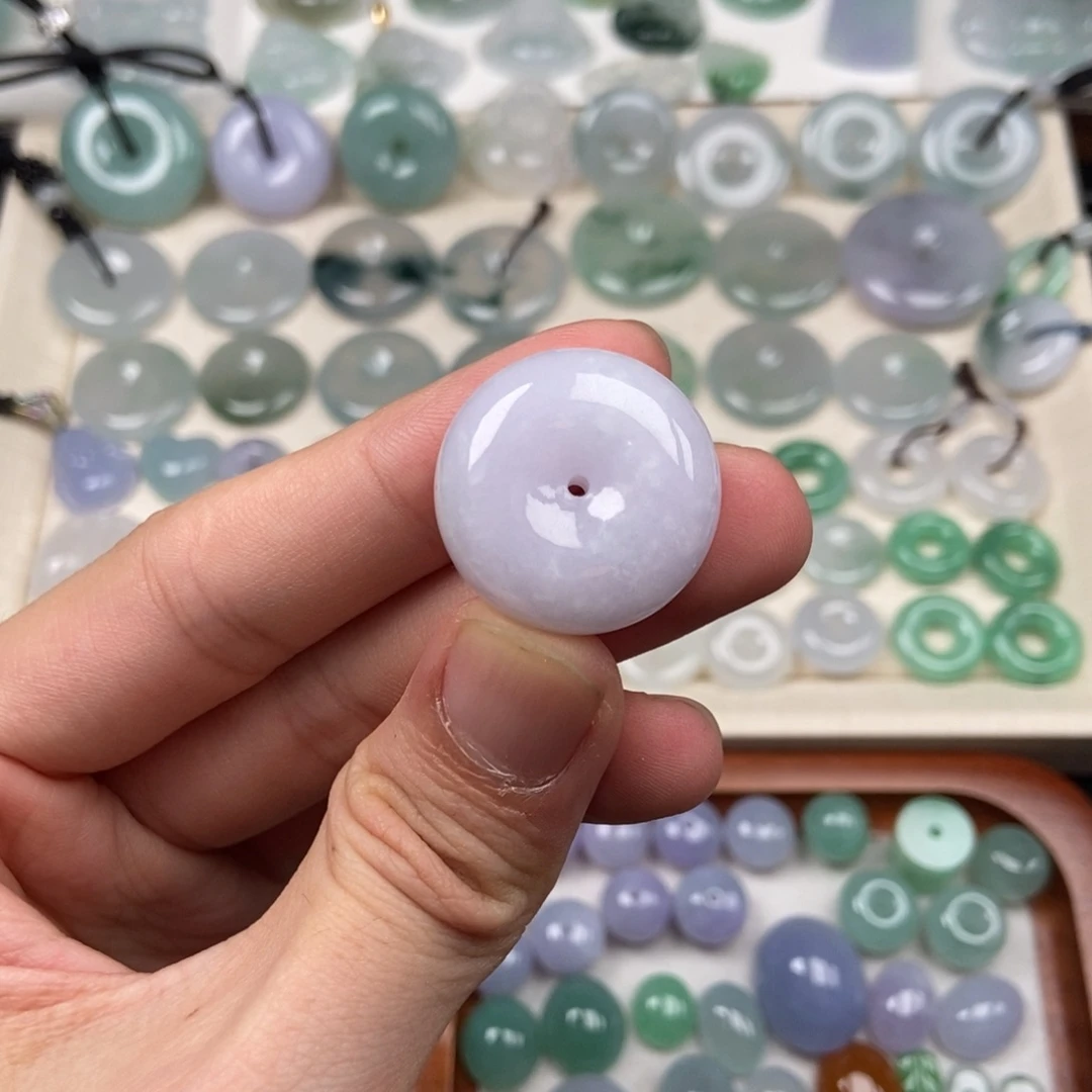 翡翠未镶嵌颈饰面包扣24.8