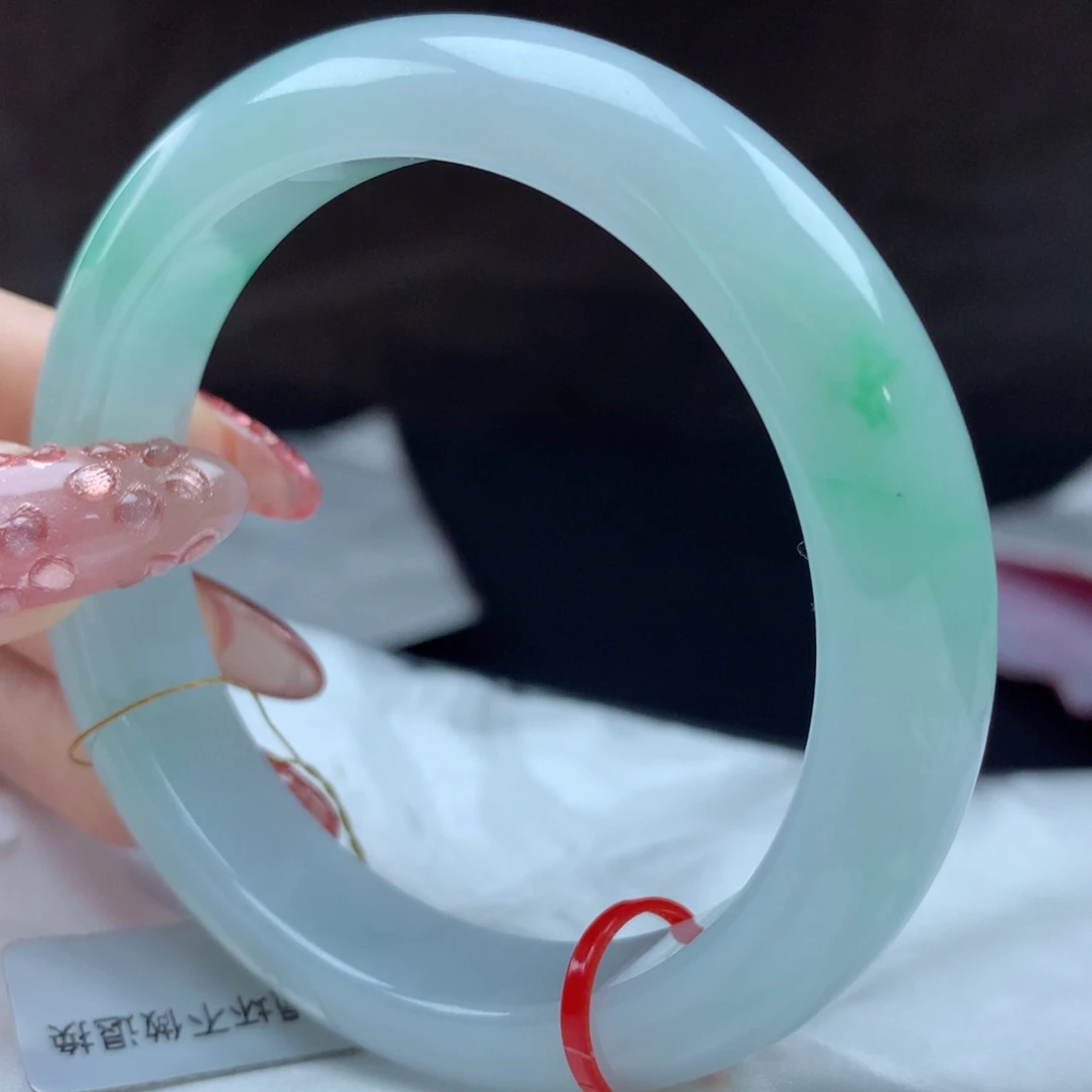 未镶嵌手镯翡翠114589，
