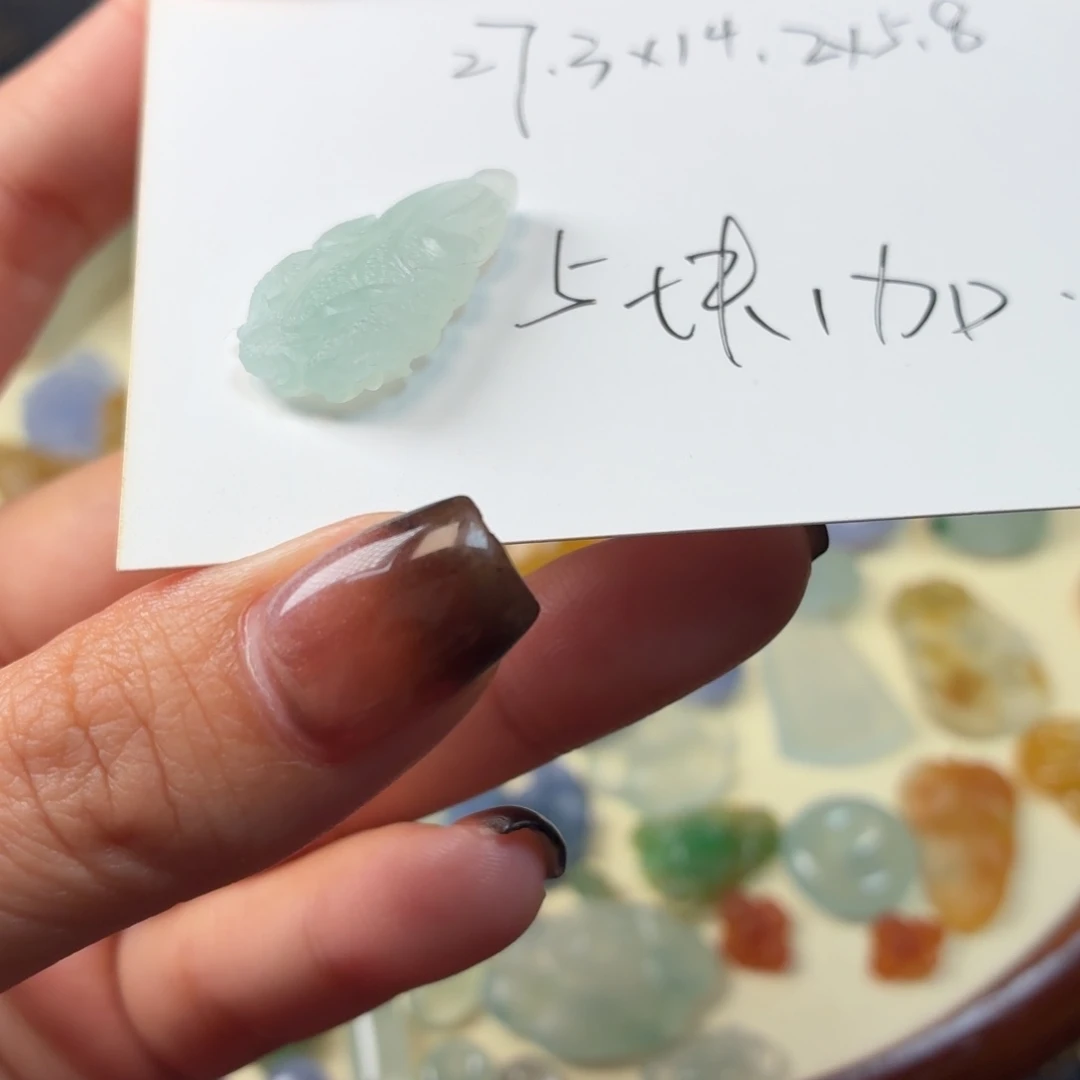 摸***挞定制翡翠未镶嵌白菜