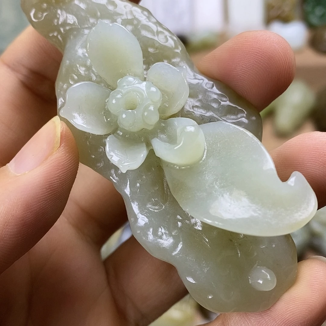 和田玉（糖玉）未镶嵌颈饰