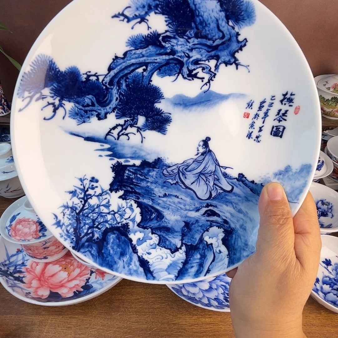 忠意堂釉下彩抚琴图