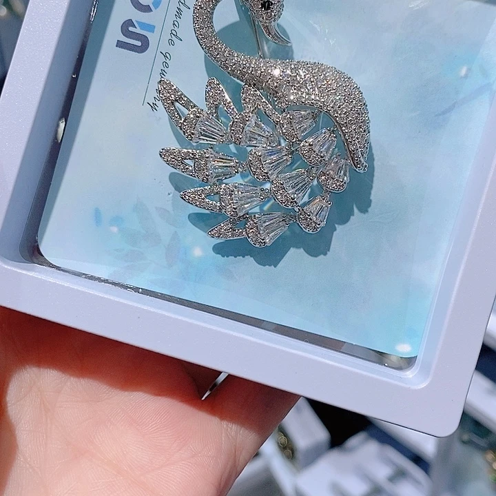 锆石铜合金奢华天鹅 银
