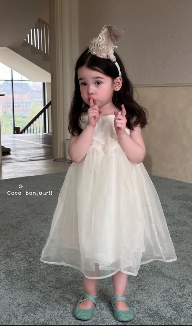 Coco25夏米白提花木耳边背心纱裙