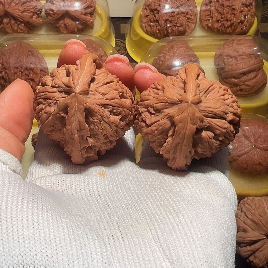 3***帅吊坠文玩核桃42全品南疆石