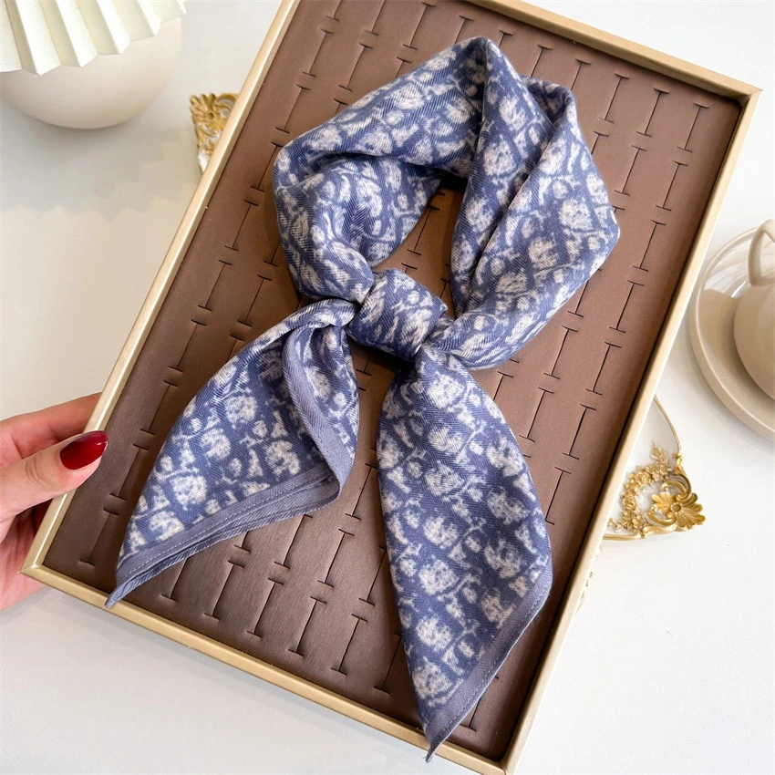 法式轻奢高级感复古老花时尚百搭棉麻手感天鹅绒围巾
