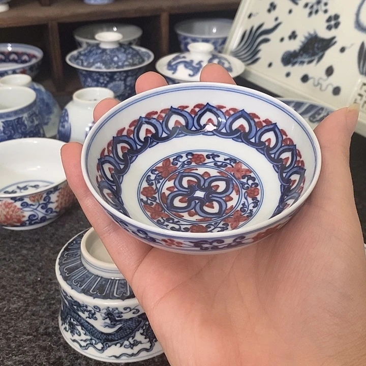 陶【无底款】釉里红宝相纹普洱杯