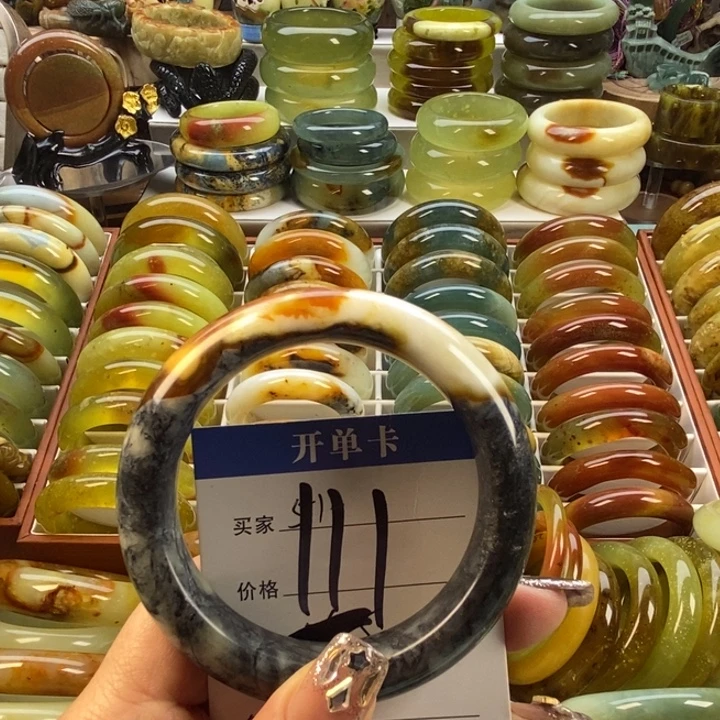 蛇纹石玉未镶嵌手镯58