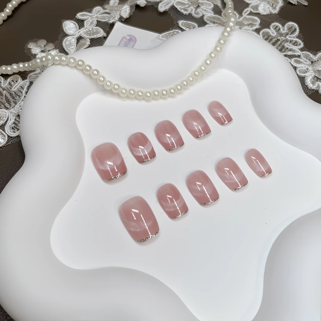 A0968『猫粉微笑』粉嫩甜美质感手绘微笑线猫光碎钻胶法式穿戴甲