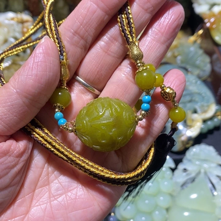 岫玉岫玉吊坠未镶嵌