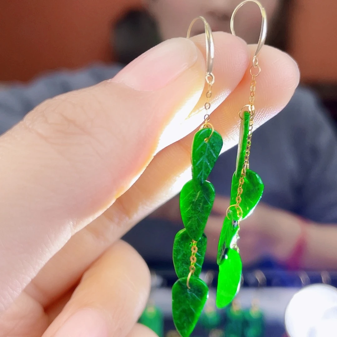 翡翠18K金镶嵌耳饰