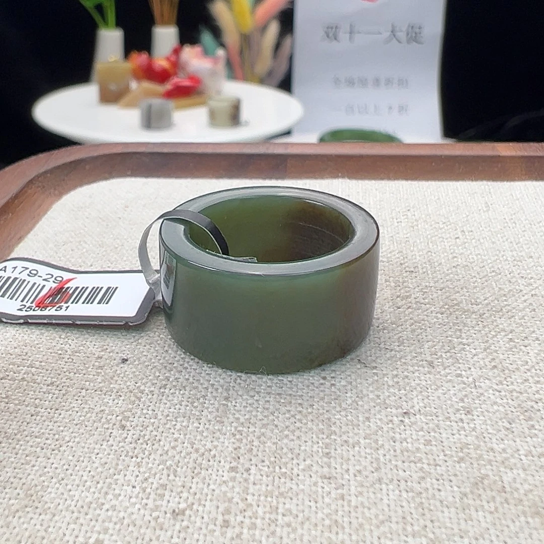 和田玉（糖玉）未镶嵌戒指K37菠菜绿直切不退换
