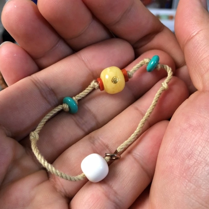 蜜蜡未镶嵌珠宝奇石