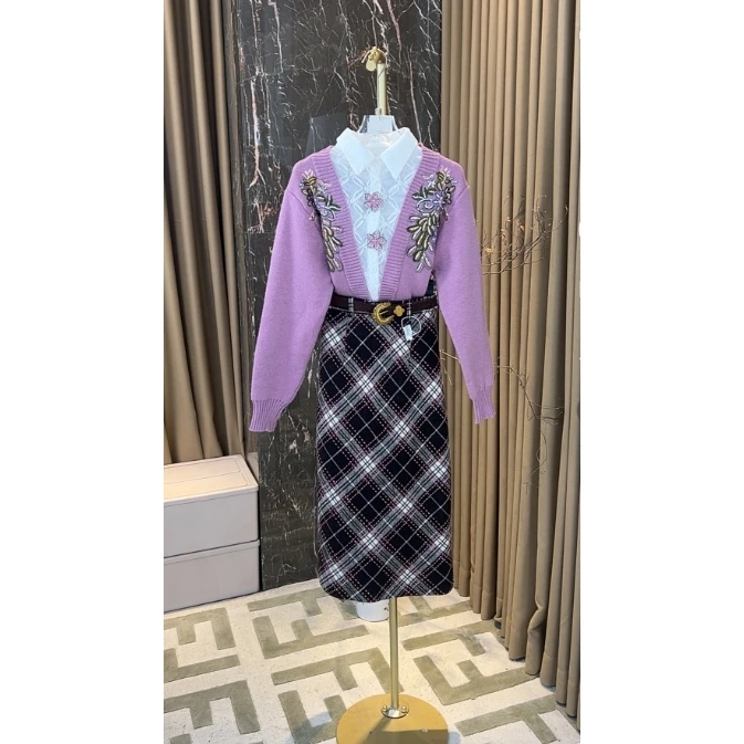 芙娜妮2024冬季高级感轻奢气质女装两件套高端时尚套装F2510510