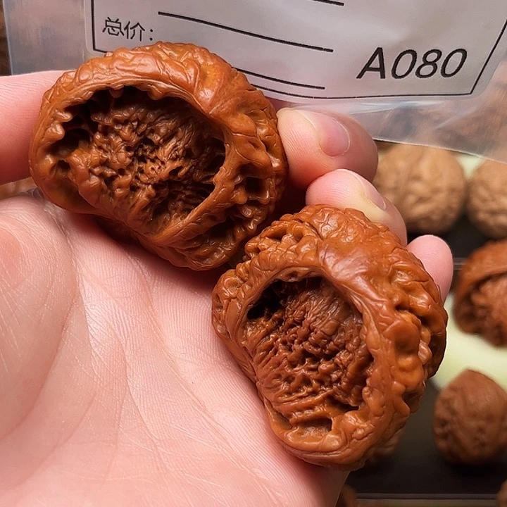 文玩核桃把件lo' wu w wo