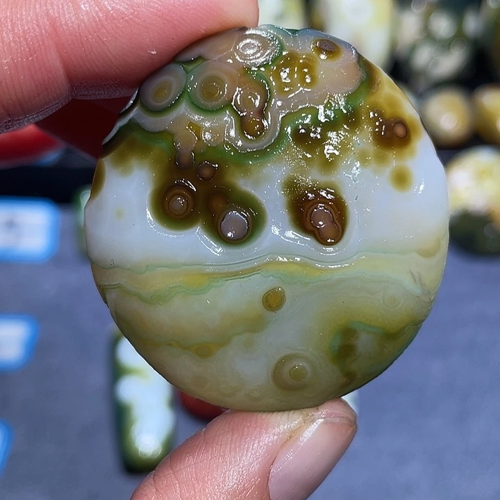 玛瑙/玉髓未镶嵌珠宝奇石