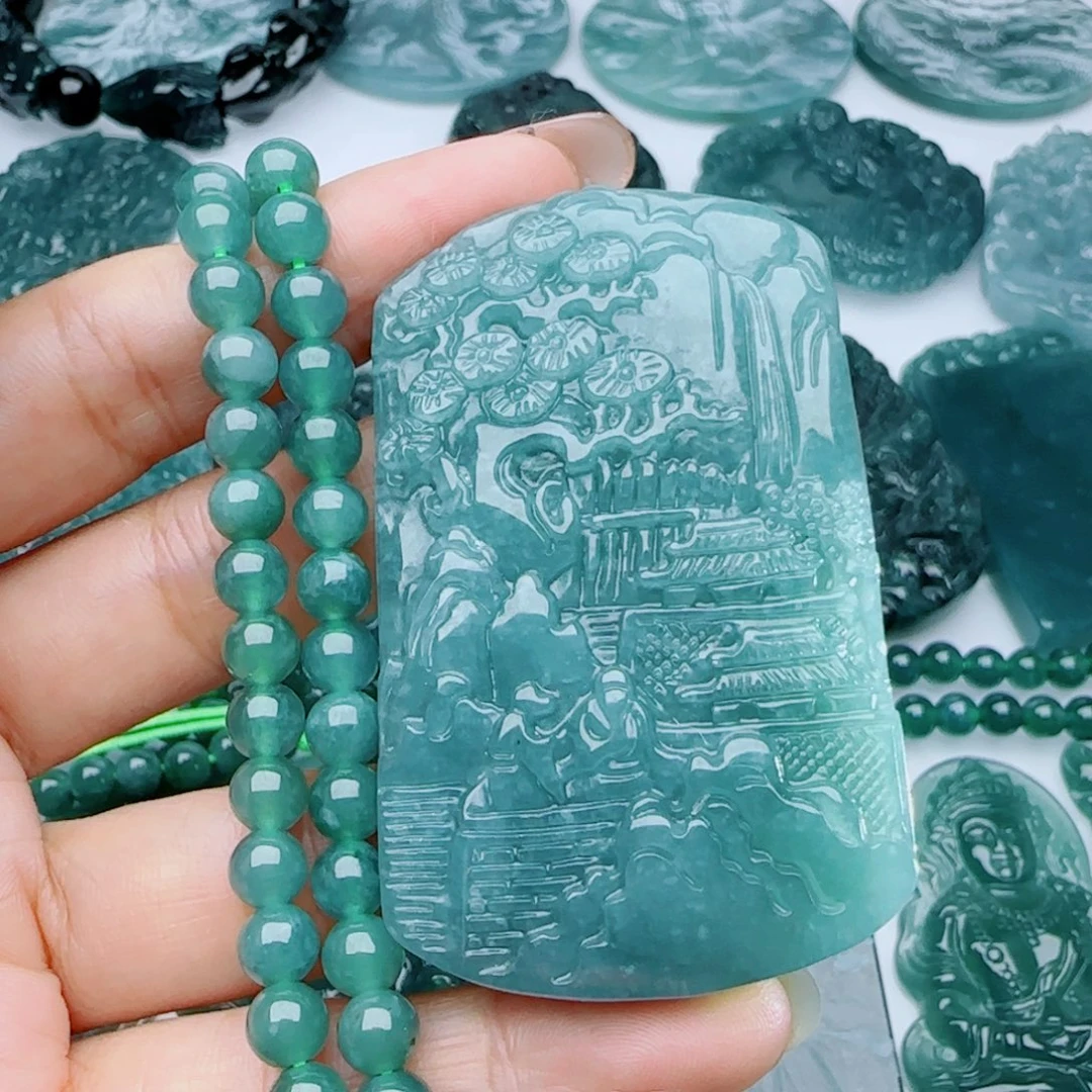 翡翠未镶嵌颈饰多样性发货天然的A货翡翠