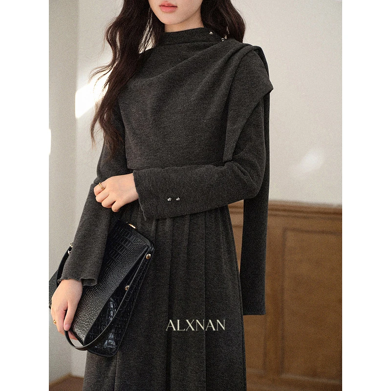 清清「赫本千金」设计感半高领灰色显瘦连衣裙披肩两件套女初秋