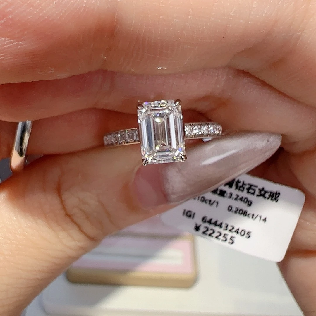 实验室培育钻石18K金镶嵌