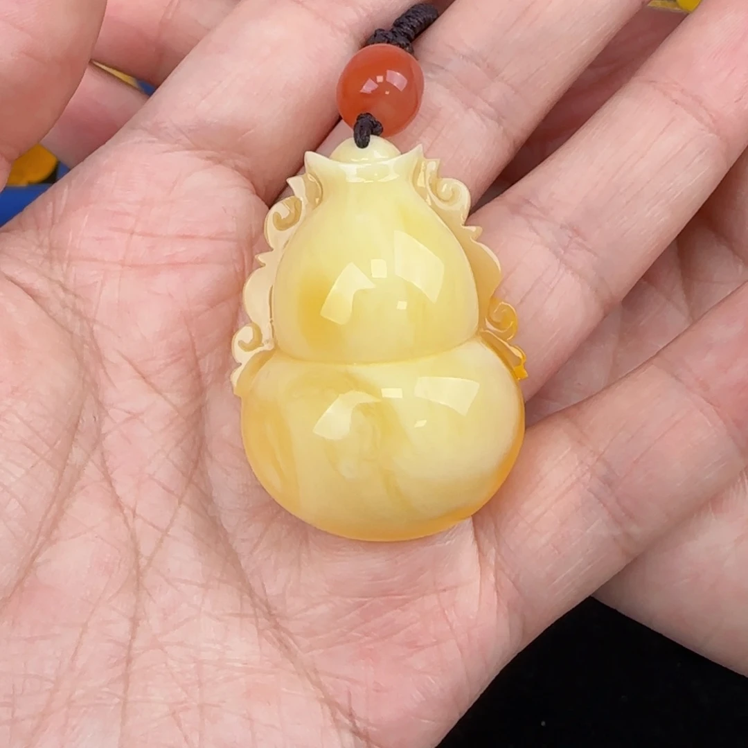 枫***子未镶嵌吊坠(赠链)蜜蜡