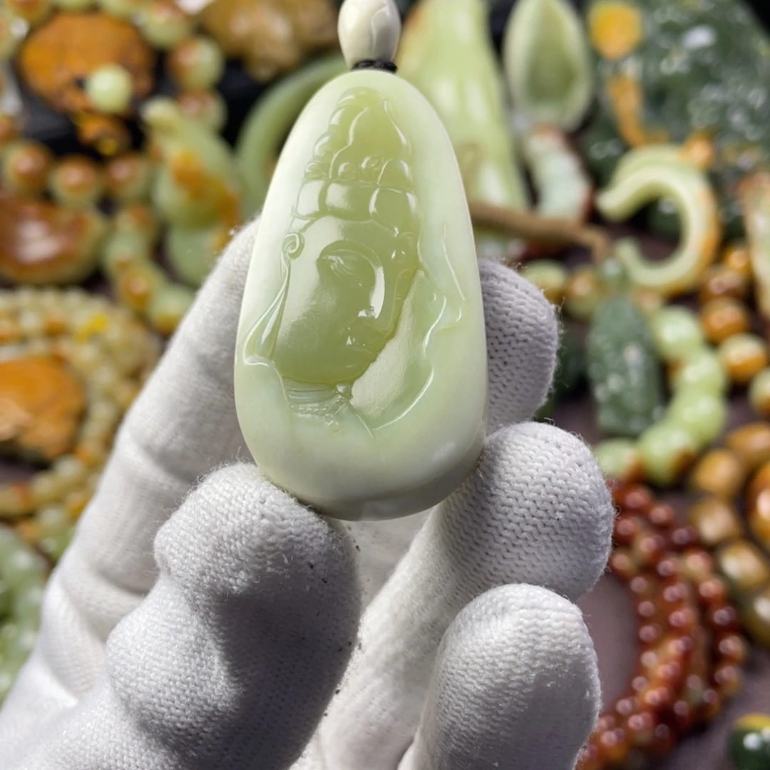 岫岩老玉（透闪石质玉）未镶嵌颈饰