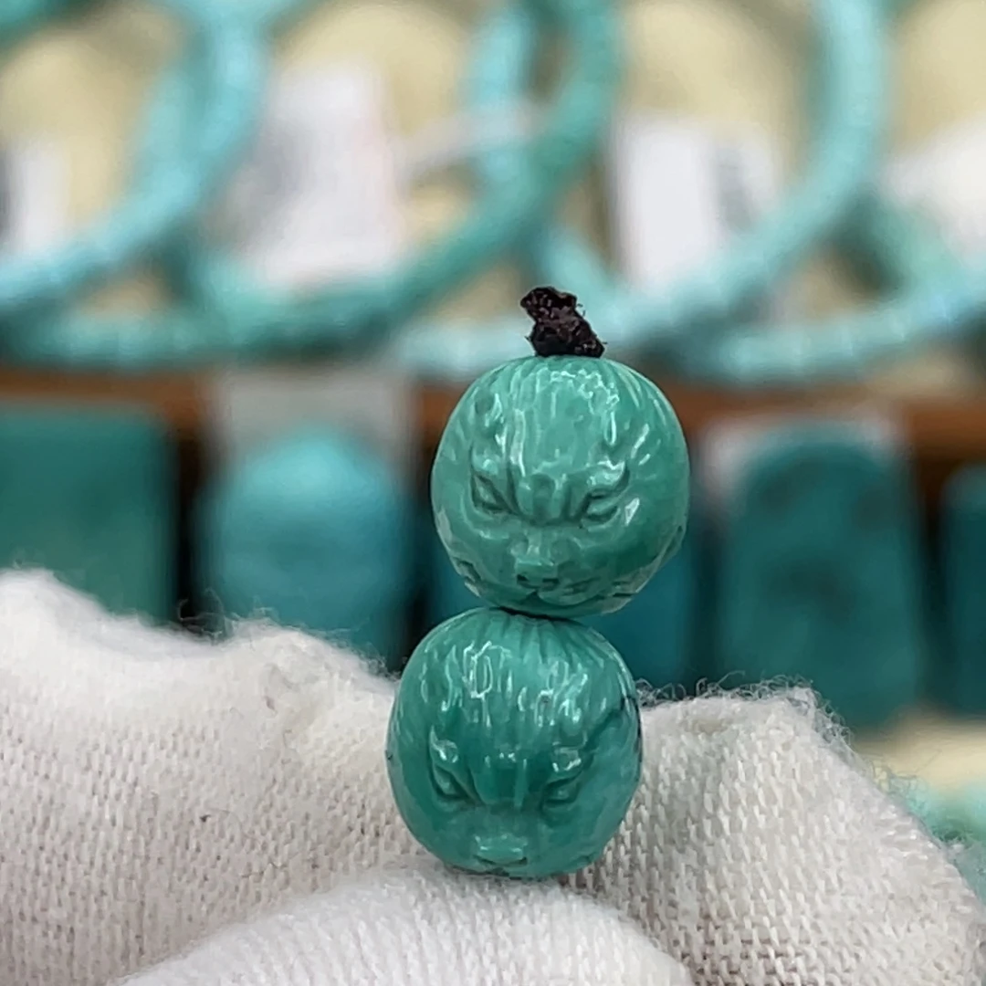 绿松石未镶嵌挂件