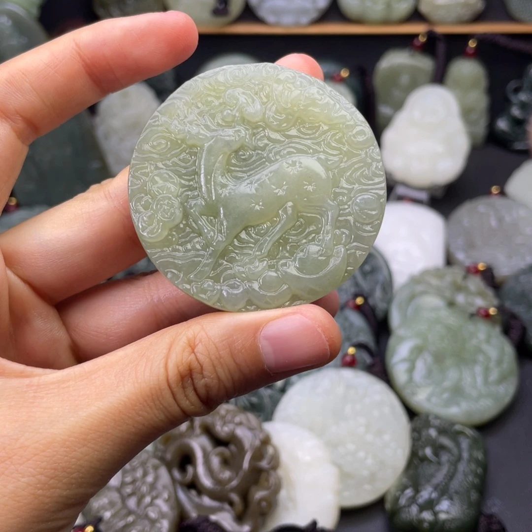 和田玉颈饰未镶嵌