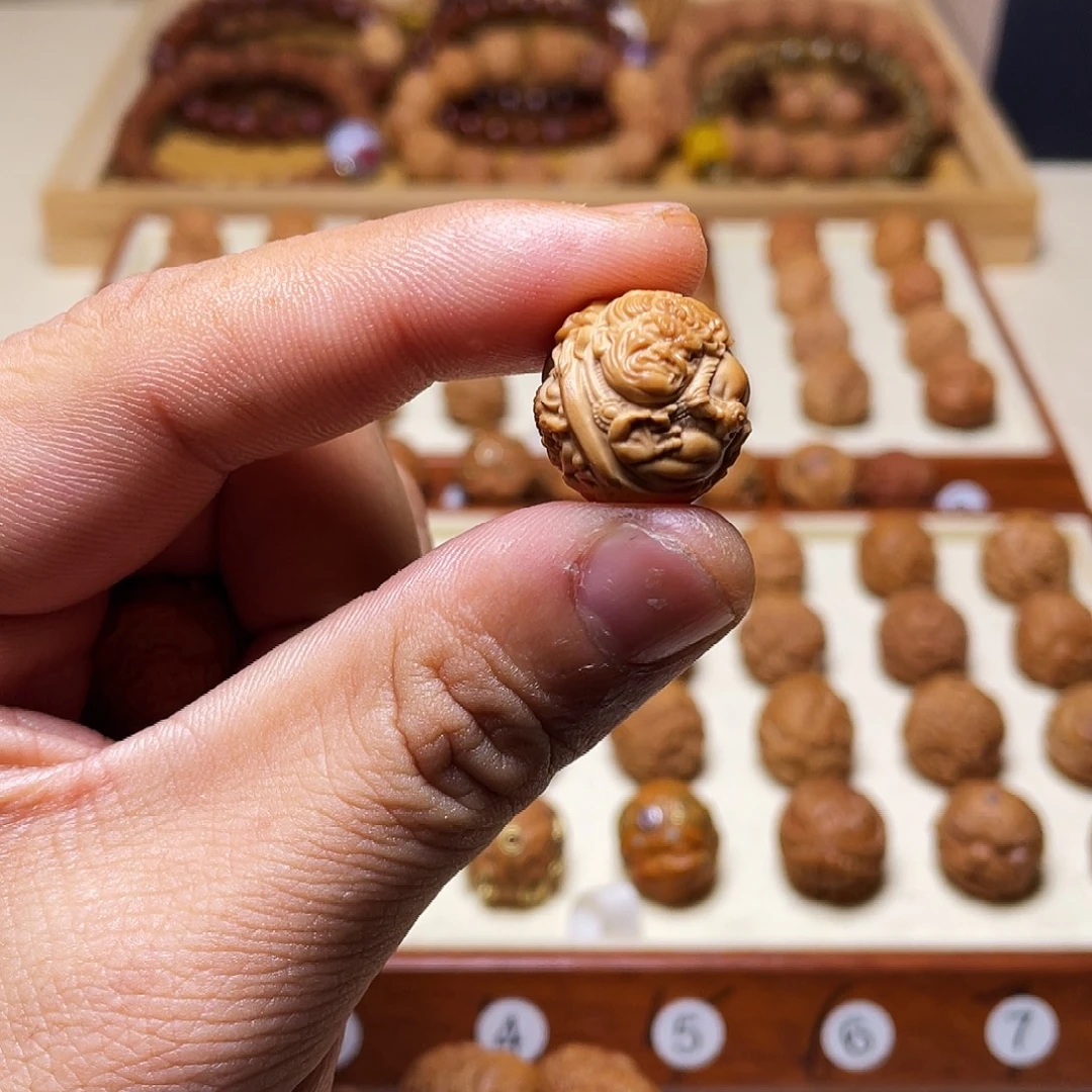 吊坠猴头核桃17左右猴头核桃靠山王