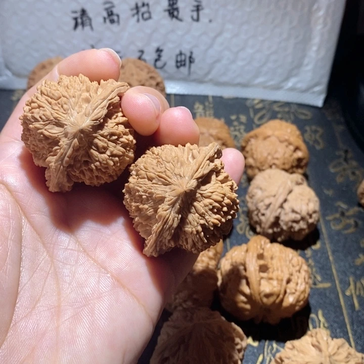 文玩核桃吊坠满天星43