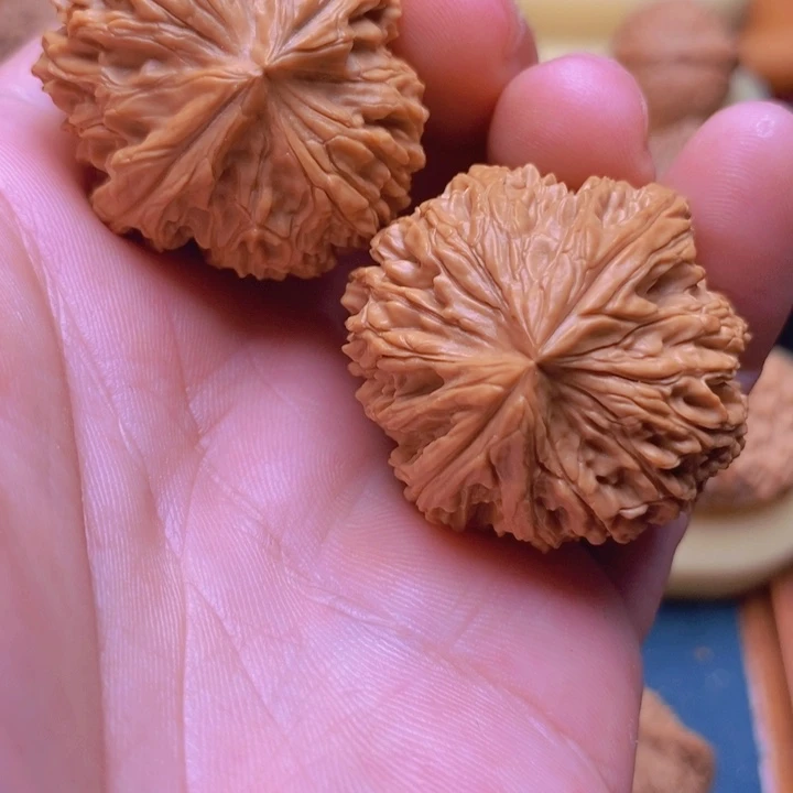 把件文玩核桃36全品野生疆王