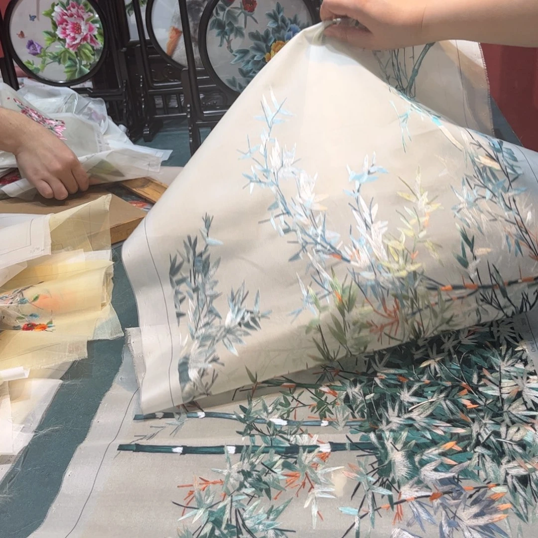 楠***香织绣纯手工，纯手工