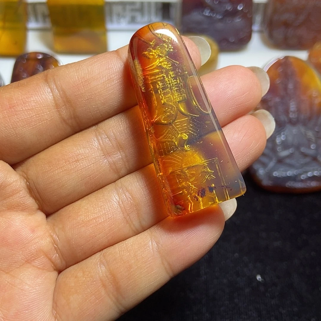 未镶嵌颈饰琥珀缅甸天然琥珀吊坠