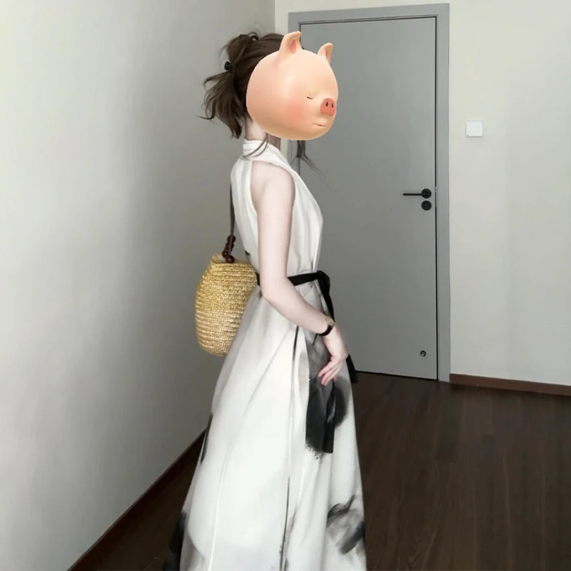 2025新款水墨画白色挂脖吊带连衣裙子夏季新中式女装气质收腰长裙