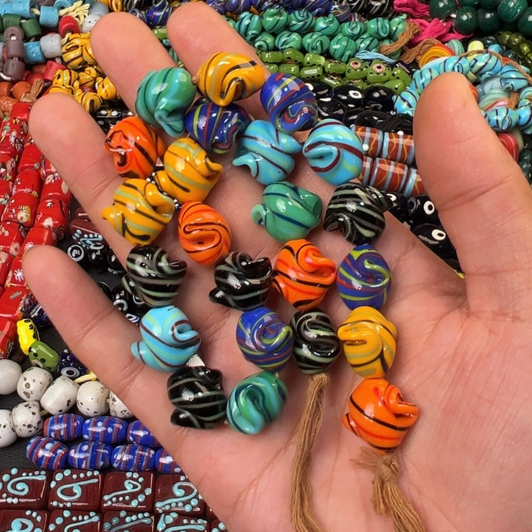 琉璃非金属39 混色扭扭珠