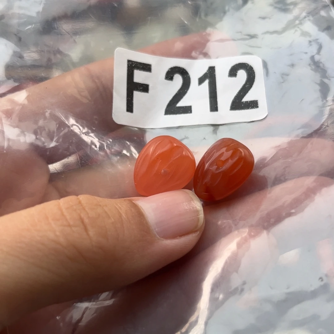 南红玛瑙未镶嵌珠宝奇石