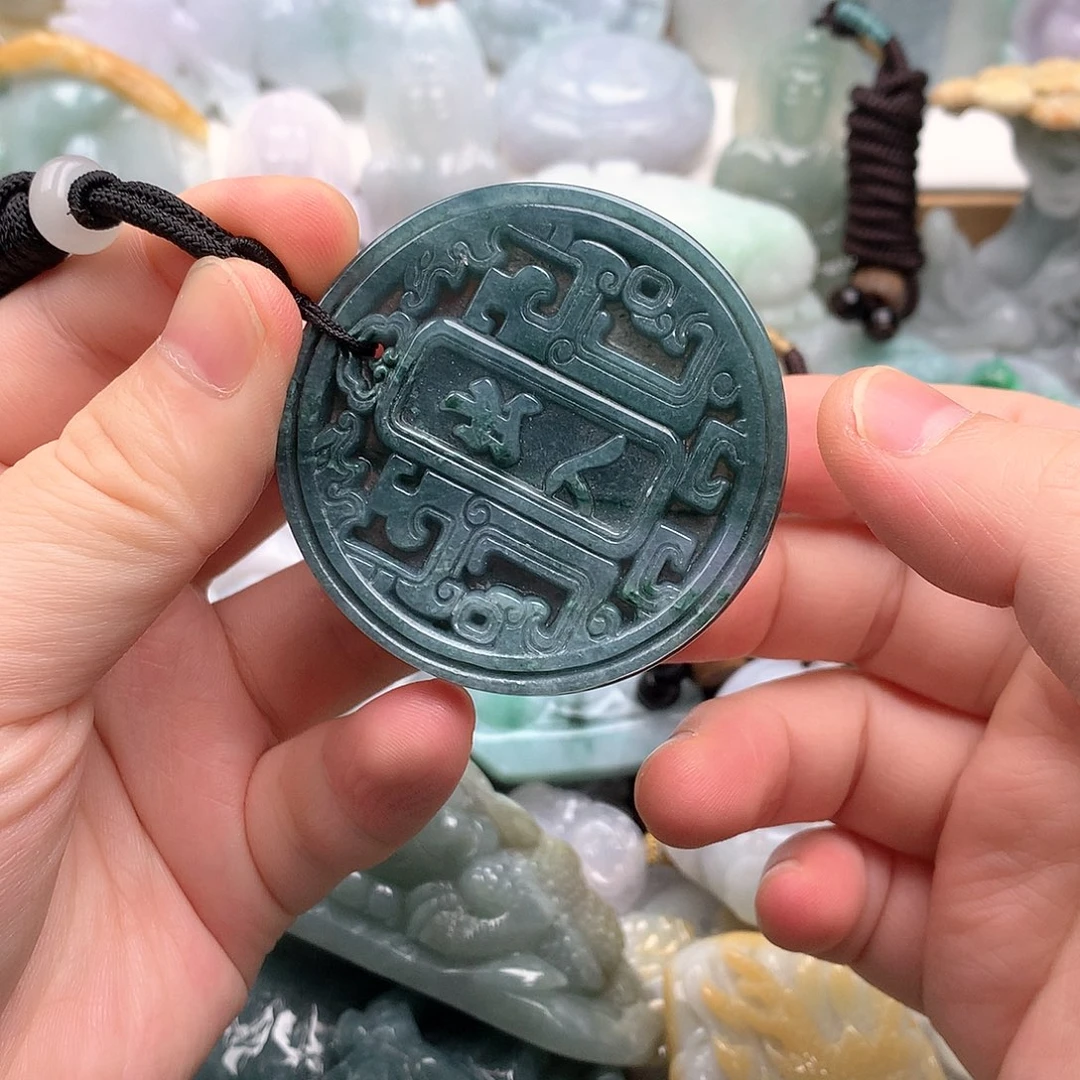 吊坠(不含链)未镶嵌翡翠