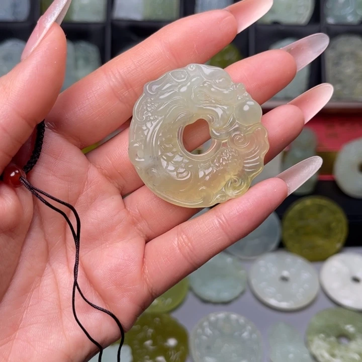 小***鹇岫玉未镶嵌吊坠(赠链)