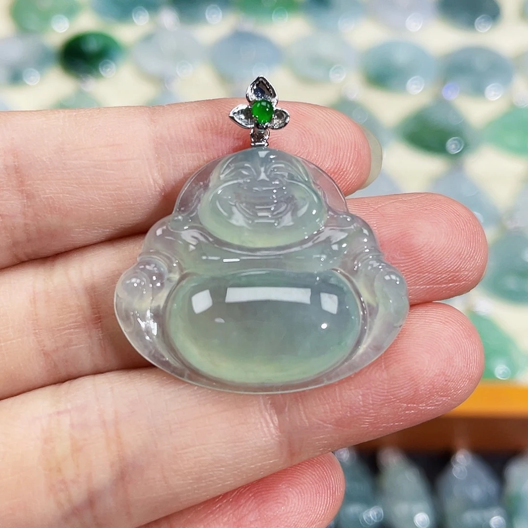 翡翠18K金镶嵌颈饰吊坠